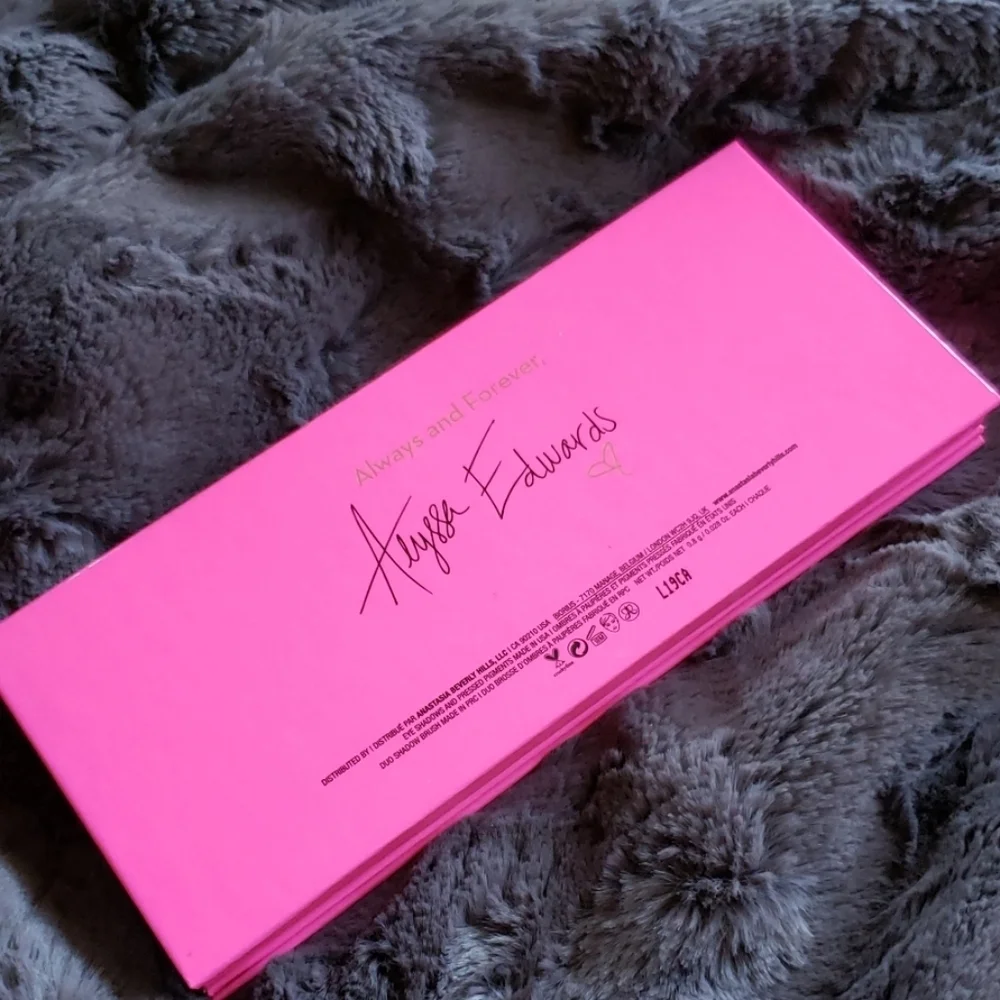 Anastasia Alyssa Edwards eyeshadow palette NEW